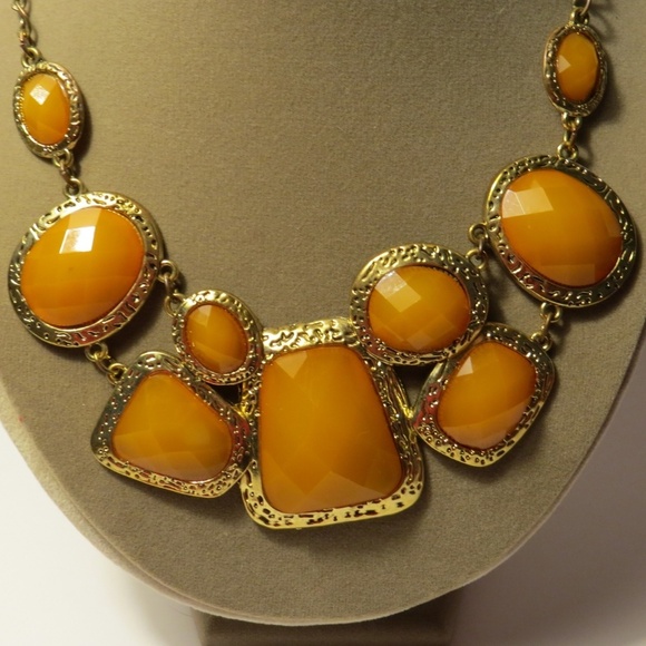 Apricot Colored Statement Necklace - Picture 6 of 8